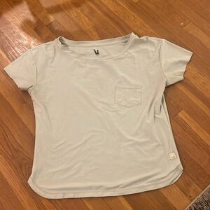 Women’s wide neck Vuori grey pocket T
